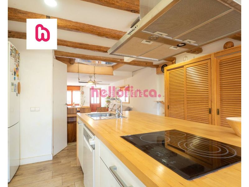 Foto 612e8af8-b38f-400b-a506-e16b55a6228d. Casa adosada  en Ullastrell
