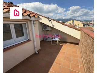 Etagenwohnung  Calle doctor trueta. Dúplex con terraza a la venta en sant celoni