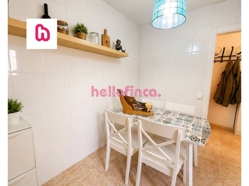 Foto 2549653c-6471-489a-86f9-031478489074. Dúplex  a la venta en el centro en Malgrat de Mar