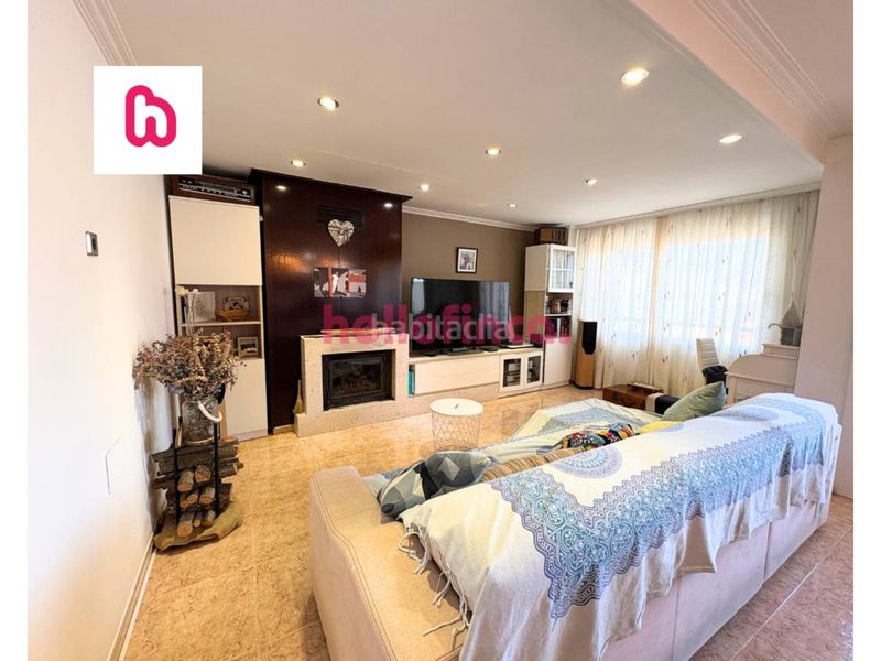 Foto dfe43fb0-d8b8-407f-9653-a09b2414788c. Dúplex  a la venta en el centro en Malgrat de Mar