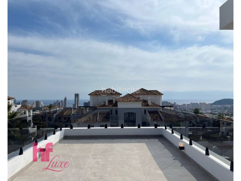 Foto 005a7c9d-b518-4b0d-a6b1-eb207e8783f6. Xalet amb calefacció aparcament piscina a Golf Bahía Finestrat