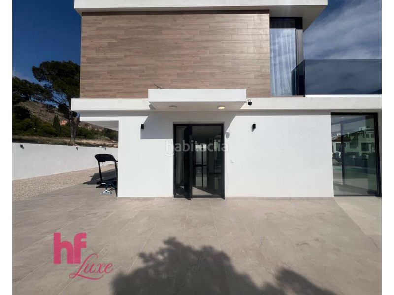 Foto 2fe92877-c515-46f0-b7ef-a5e4e5497a0f. Xalet amb calefacció aparcament piscina a Golf Bahía Finestrat