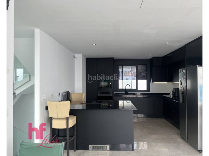 Foto 914af6f7-67b3-454f-802f-a33a4d7c33e6. Xalet amb calefacció aparcament piscina a Golf Bahía Finestrat