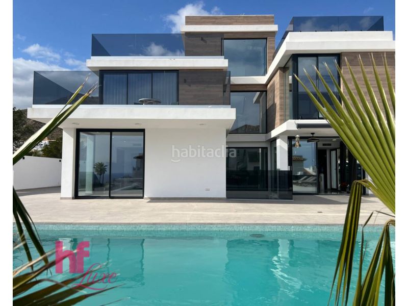 Foto e6ce9c06-25a8-4d61-9501-c625f0546931. Xalet amb calefacció aparcament piscina a Golf Bahía Finestrat