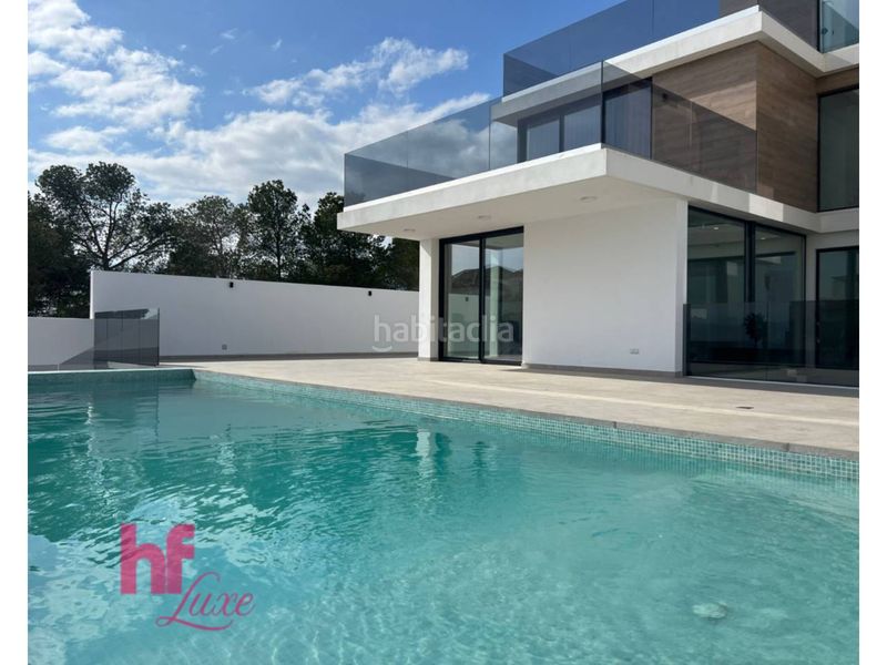 Foto fe4fe58b-92ed-4b6a-9397-e39d1bd10d27. Xalet amb calefacció aparcament piscina a Golf Bahía Finestrat