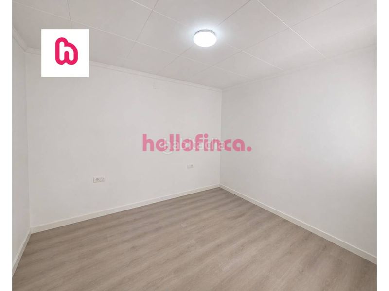 Foto 91b95855-a851-404c-ba61-f920cbaecf53. Pis amb calefacció a Roquetes Barcelona