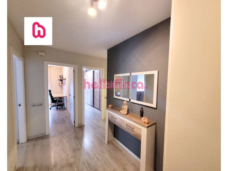 Foto e2157e08-0589-4218-ba90-0d2f69e5e671. Pis amb calefacció a Centre Igualada