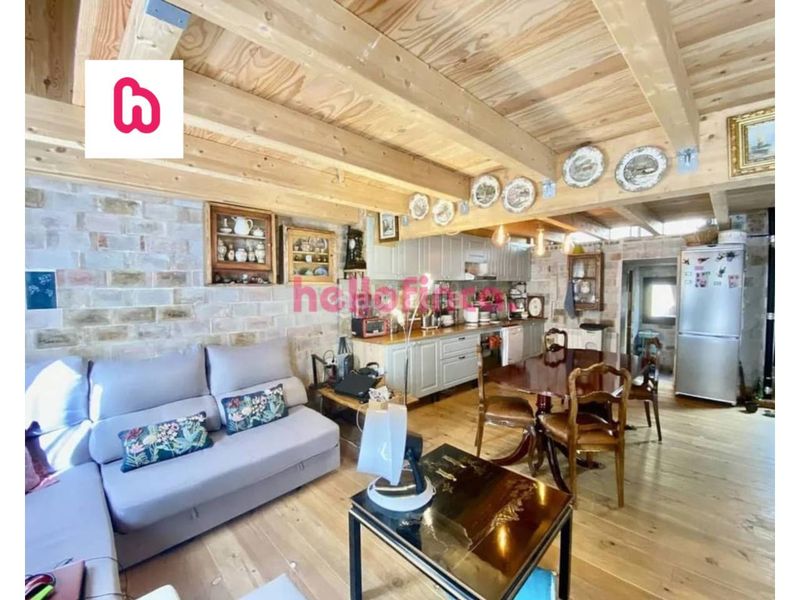 Foto 5affac33-c749-400a-bd79-01470b13810e. Dúplex amb calefacció a Sant Joan les Fonts