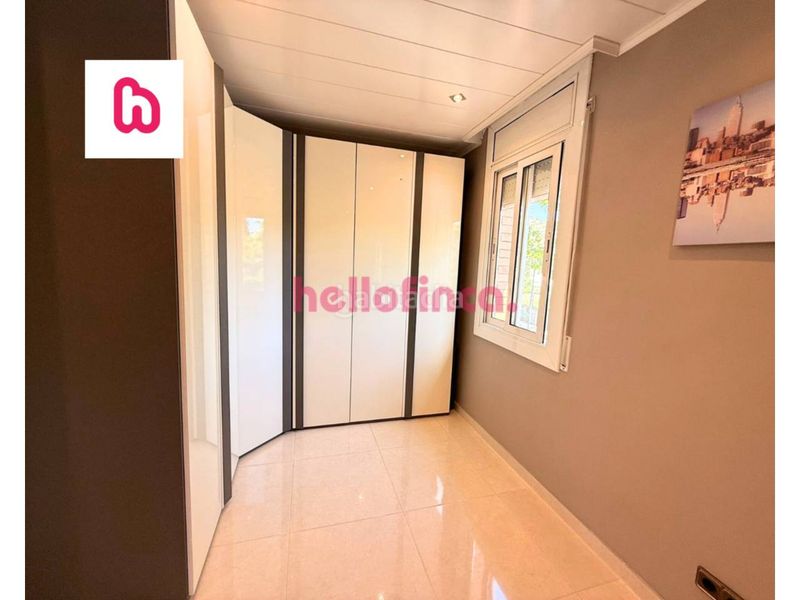 Foto 1316c737-77de-41d7-bf04-867b3f5572cf. Casa adossada amb calefacció aparcament a Bufalà Badalona