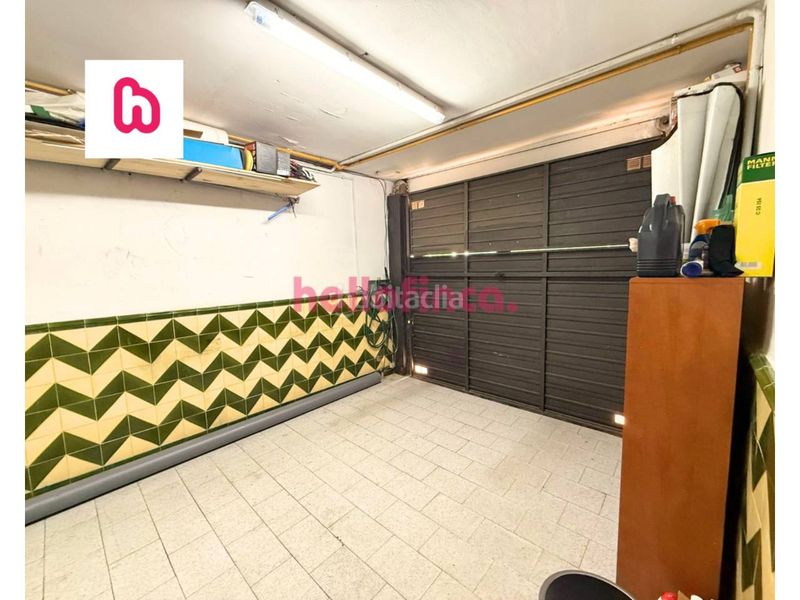 Foto 25511767-8b29-47cd-b8f1-43e39888fd0b. Casa adossada amb calefacció aparcament a Bufalà Badalona