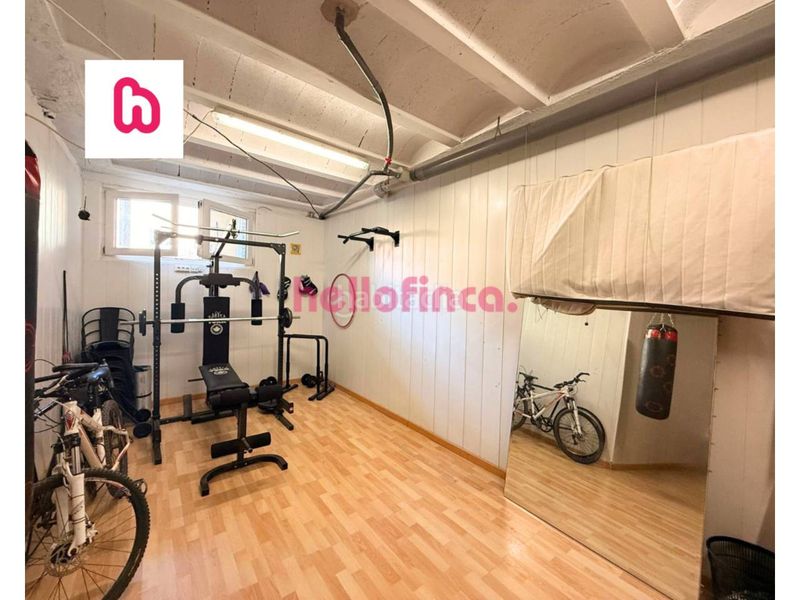 Foto 4cbc21d8-624b-48a4-bc04-62b99da0c0fb. Casa adossada amb calefacció aparcament a Bufalà Badalona