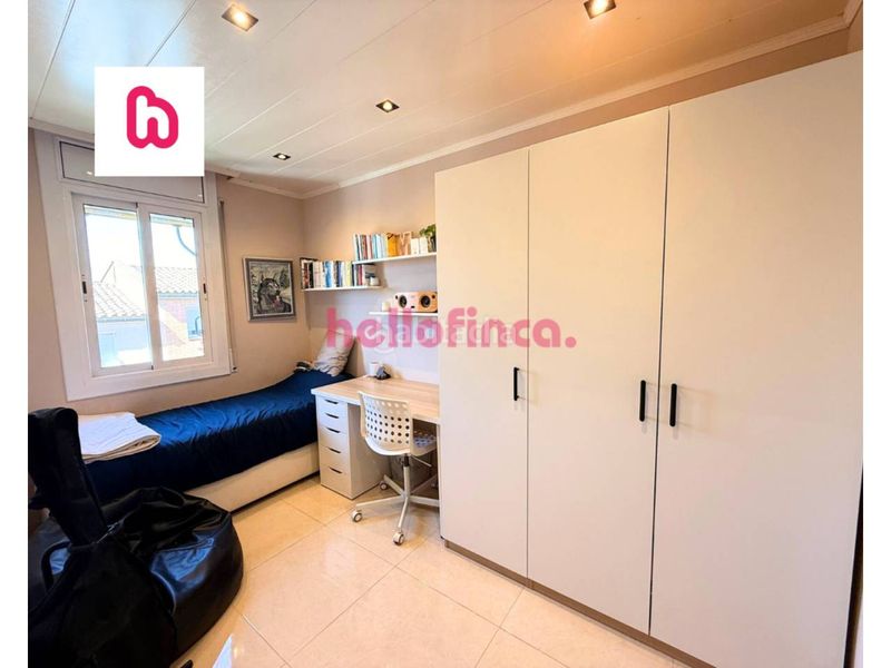 Foto bea71ac7-d316-4df8-9a9f-4ac006c69a51. Casa adossada amb calefacció aparcament a Bufalà Badalona