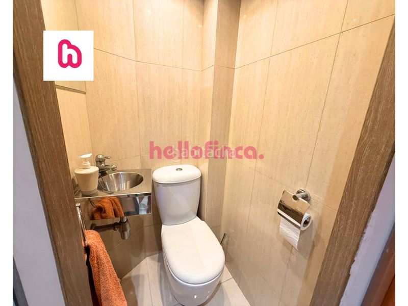 Foto dc7ac643-43c1-4eaf-9e1f-1202d4dd0f15. Casa adossada amb calefacció aparcament a Bufalà Badalona