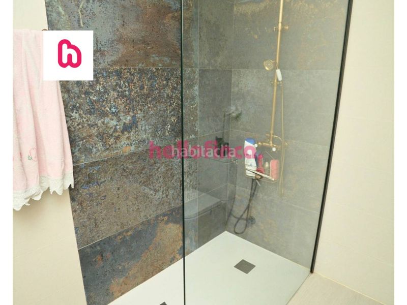 Foto dc7292a6-96a5-402a-a310-43feab42cbd1. Dúplex amb calefacció a Palafolls