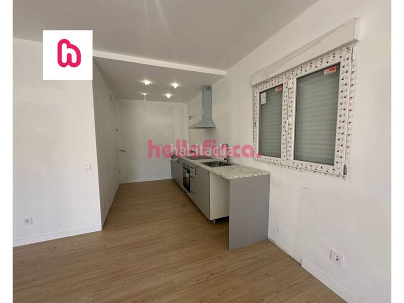 Foto 66d18548-79c0-45a2-abcc-57e04b447111. Pis a Congost-Santa Caterina Manresa