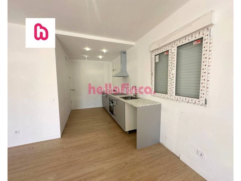 Foto c174867f-7cf0-4408-9c47-b7363f591f32. Pis a Congost-Santa Caterina Manresa