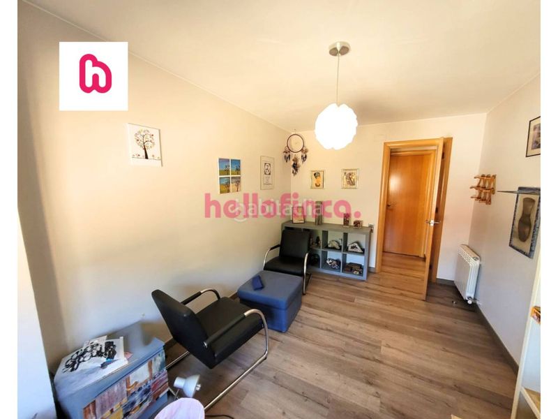 Foto f1101eec-9119-4bb0-ba3e-f490b4c63e7d. Pis amb calefacció a Teià