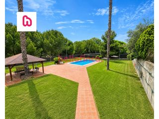 Appartement  Camino paperers. Elegante vivienda con piscina y zonas comunitarias en sant sadur