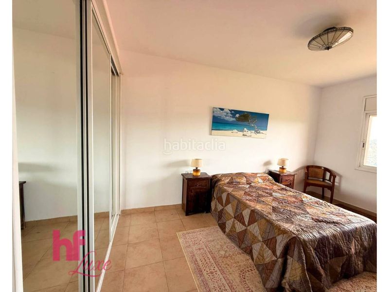 Foto 500ad10d-9530-4151-9134-56678d78d956. Xalet amb calefacció aparcament piscina a Corbera de Llobregat