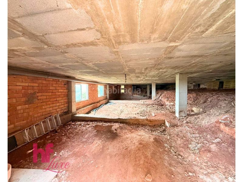 Foto e6bd18d6-0fb1-47ec-997d-d38f5ba8c218. Xalet amb calefacció aparcament piscina a Corbera de Llobregat