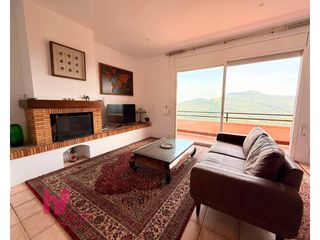Chalet  Calle pompeu fabra. Casa a cuatro vientos con 1.270 m de parcela, placas solares y d