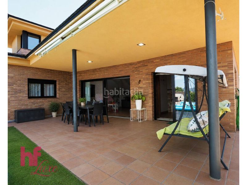 Foto 426f4fd8-b35b-4e72-b1c1-3890e51e6fef. Xalet amb calefacció aparcament piscina a Lliçà de Vall