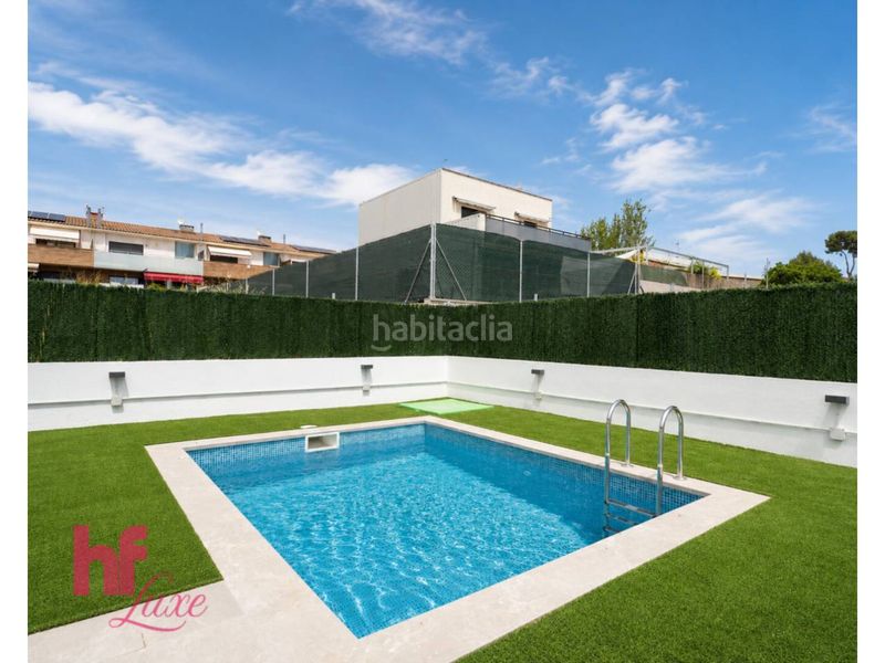 Foto b8fad151-ede9-411b-99d2-2e929a7adc31. Casa adossada amb calefacció aparcament piscina a Cunit