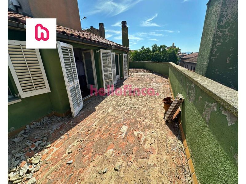 Foto ded3e61b-b133-4daa-8f93-a740840e74af. Dúplex amb calefacció a Centre Vic