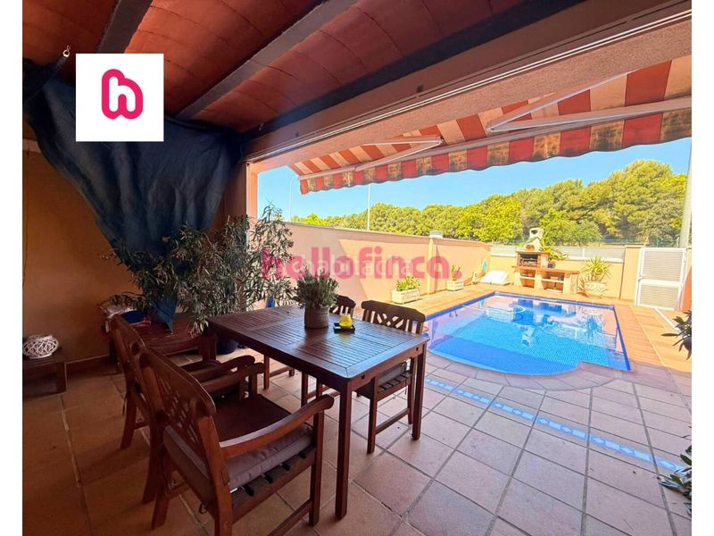 Foto 32c622b2-615f-4f0b-9d6b-fb61aae17daa. Casa adossada amb calefacció aparcament piscina a Vendrell (El)