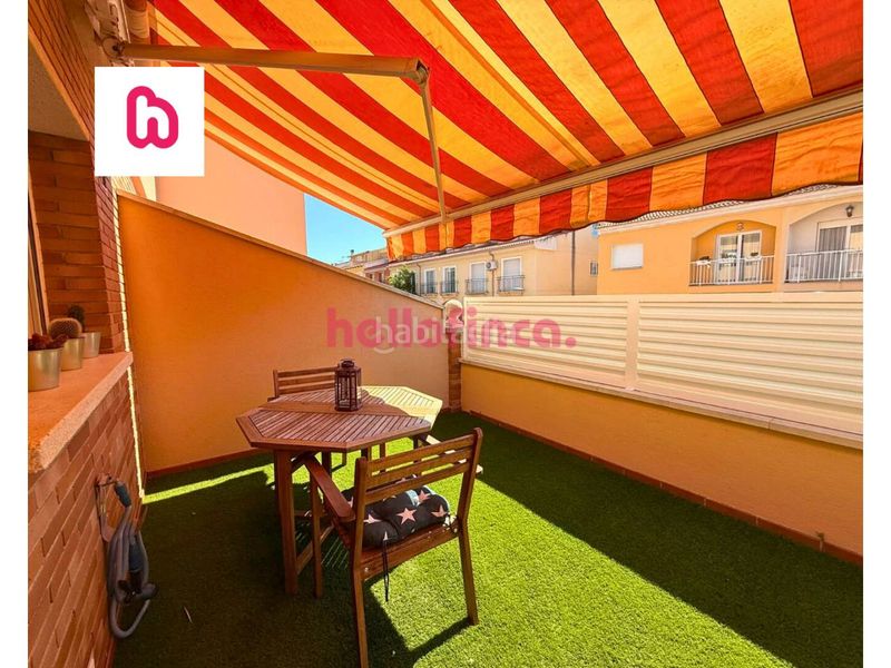 Foto 49e3ffdf-82ce-4f07-a75b-ea1d02b1678a. Casa adossada amb calefacció aparcament piscina a Vendrell (El)