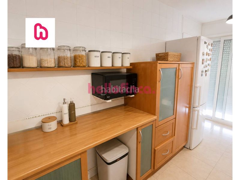 Foto 53715e25-6a33-4e80-9593-0561342c98a7. Casa aparellada amb calefacció aparcament a Roca del Vallès (La)