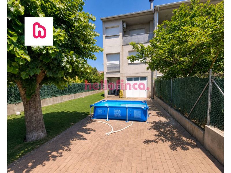 Foto c67ba7f2-1104-4aae-940a-609ea3c206c8. Casa aparellada amb calefacció aparcament a Roca del Vallès (La)