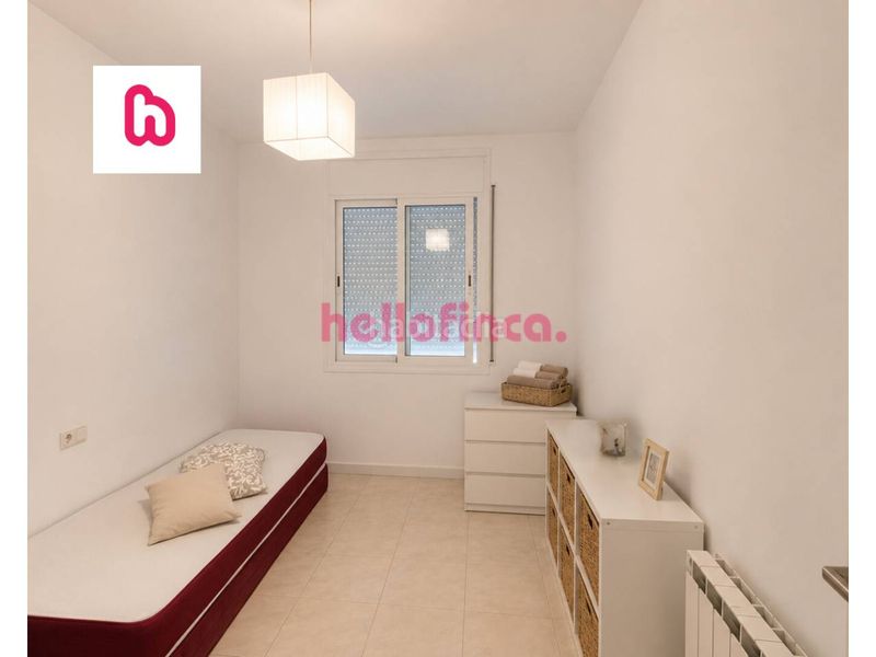 Foto cecc87d9-c254-4dba-8efe-f4b17daeea5f. Casa aparellada amb calefacció aparcament a Roca del Vallès (La)