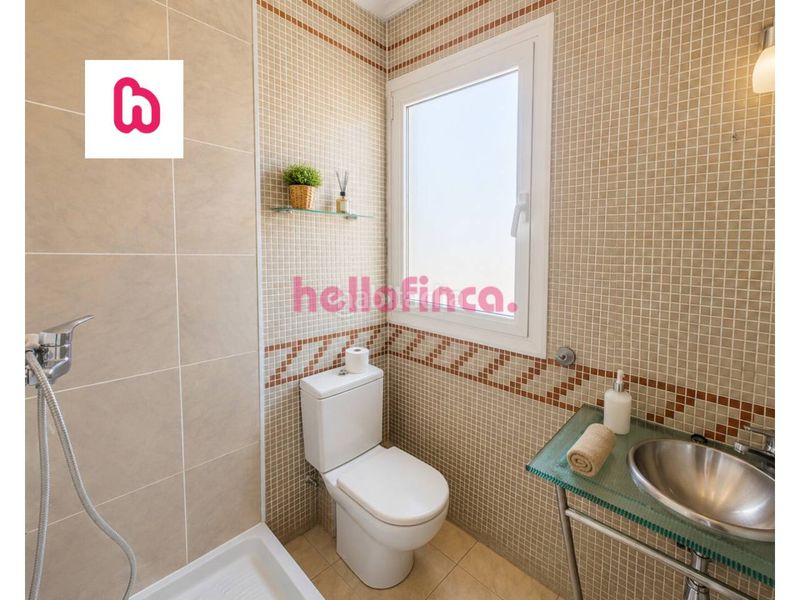 Foto dced0f1f-3982-4512-aef7-f6febde5e4ec. Casa aparellada amb calefacció aparcament a Roca del Vallès (La)