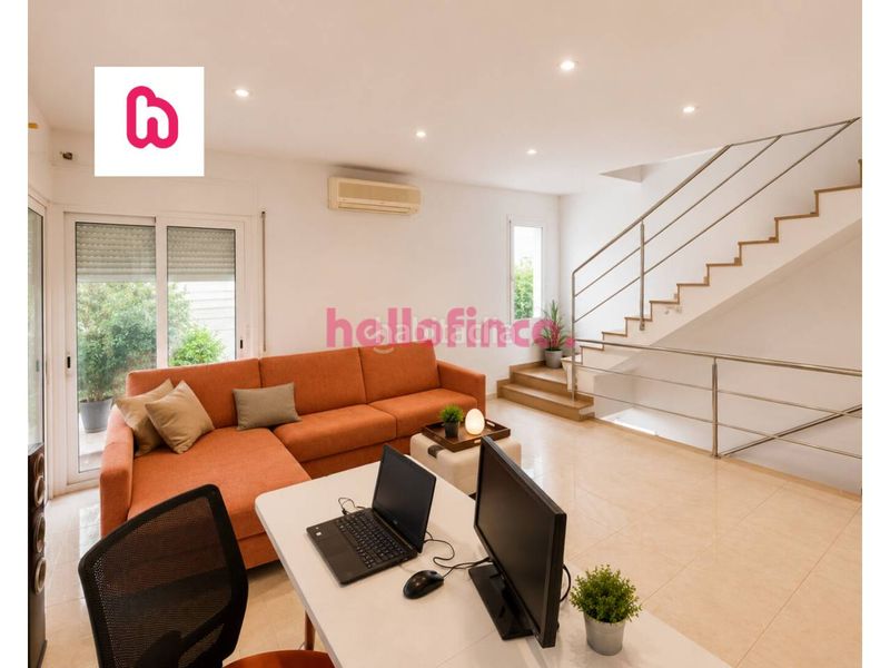 Foto df68b5ef-eb55-43f9-833c-fbabad77fe2c. Casa aparellada amb calefacció aparcament a Roca del Vallès (La)