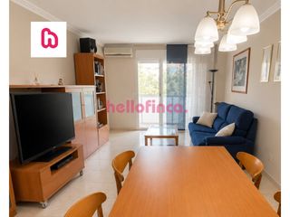 Appartamento  Plaza vuit de mar�. Piso con parking y 2 balcones en pleno passeug  manresa