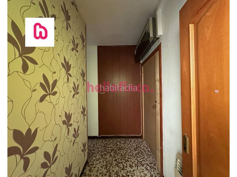 Foto 05675f23-d27e-4489-960e-755508727e6a. Casa adossada amb calefacció aparcament a Artigues Badalona