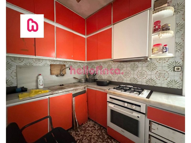 Foto 7b1c5b27-249c-43d3-a21f-a6aca842ca93. Casa adossada amb calefacció aparcament a Artigues Badalona