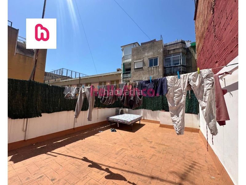 Foto d8922a8c-5383-49ee-8693-5263c6a37358. Casa adossada amb calefacció aparcament a Artigues Badalona