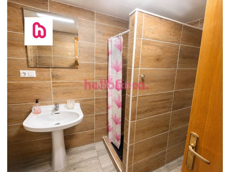 Foto fba1e18b-5ffc-4fb0-94d7-3016ade28915. Pis a Manlleu