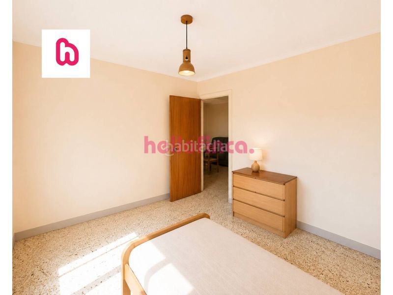 Foto 3aa8d08d-13ee-4edc-9c05-43d0ec4d3d27. Pis amb calefacció a Centre Igualada