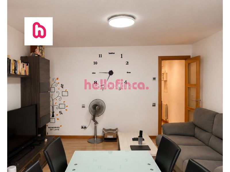 Foto 884e284c-60fa-46bf-9e9a-0b4fe136f636. Flat with heating in Centre Ripollet