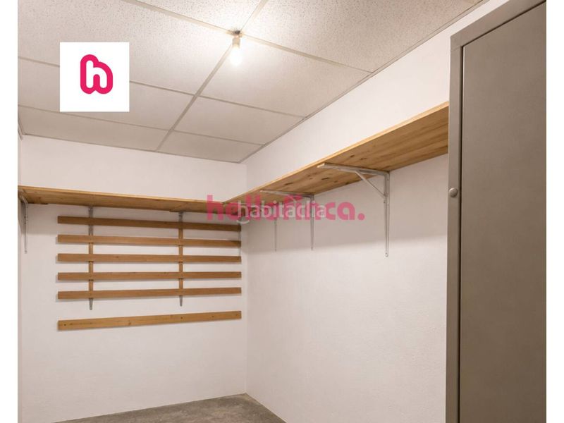 Foto b1f161ba-86d7-4f38-a576-bdff02076b23. Flat with heating in Centre Ripollet