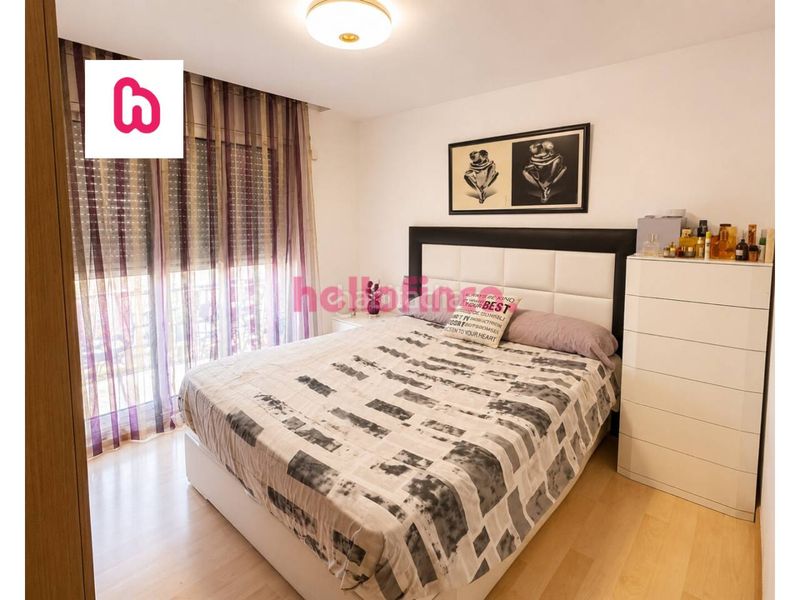 Foto b9656978-bb8c-4c78-bf1a-a89ed245db26. Flat with heating in Centre Ripollet
