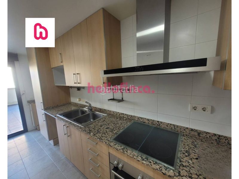 Foto 55d0a6da-8d86-4fa0-86e9-8342e9156c96. Pis amb calefacció aparcament a Sant Sadurní d´Anoia