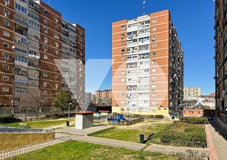 Location Appartement  De mondariz. Piso en alquiler en plaza de mondariz, pilar, fuencarral, madrid