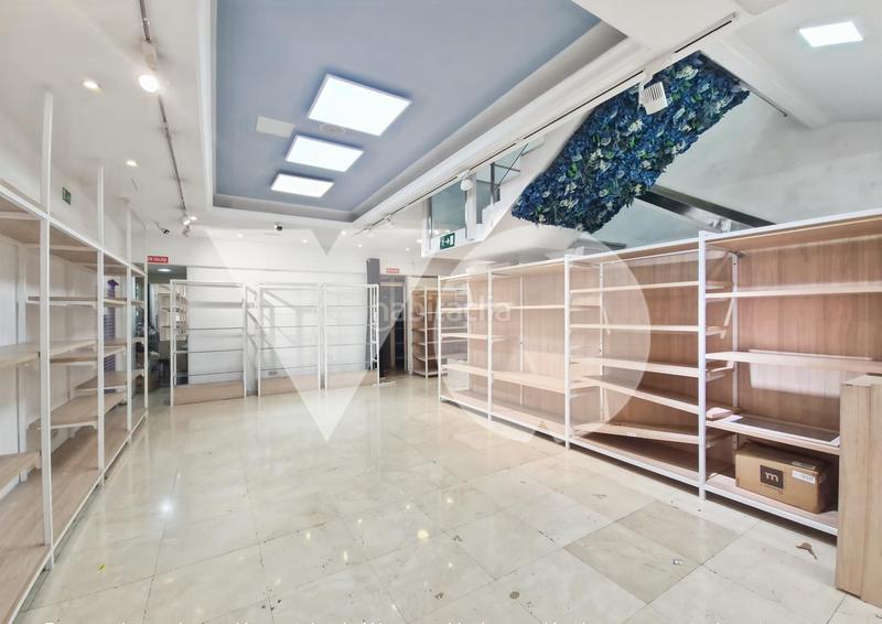 Foto 19cf15cc-5bdf-426a-a789-cdaba752a0e0. Local comercial local en calle bravo murillo, tetuán, en Madrid