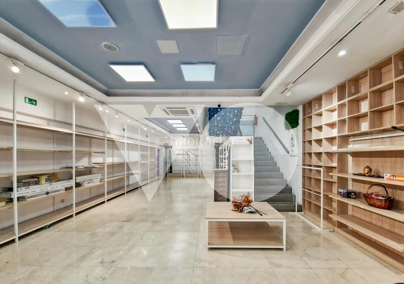 Foto 47a6ce1a-5a70-4000-afec-554af0bed83e. Local comercial local en calle bravo murillo, tetuán, en Madrid