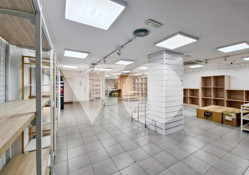 Foto 6d8ab410-3b94-47ce-bfc0-c5136a4f5126. Local comercial local en calle bravo murillo, tetuán, en Madrid