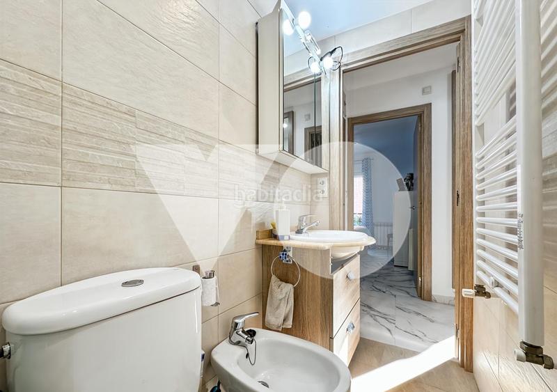 Foto 74f0822f-2e14-45e8-9a31-293648b2648e. Piso  en venta en calle del aligustre, Valdeacederas, tetuán, en Madrid